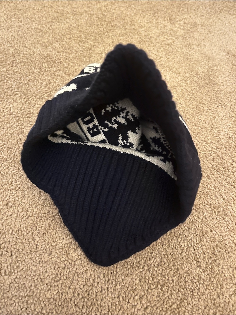 Robin Ruth Boston Beanie - Picture 5 of 7